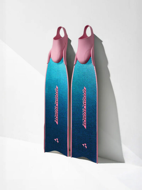 【OFFICIAL SECRETS】PIPER HP CHROME AQUA TEAL 碳纖維光鉻波光綠短蛙鞋（亮面）