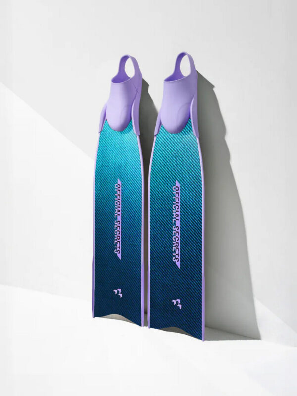【OFFICIAL SECRETS】PIPER HP CHROME AQUA TEAL 碳纖維光鉻波光綠短蛙鞋（亮面）