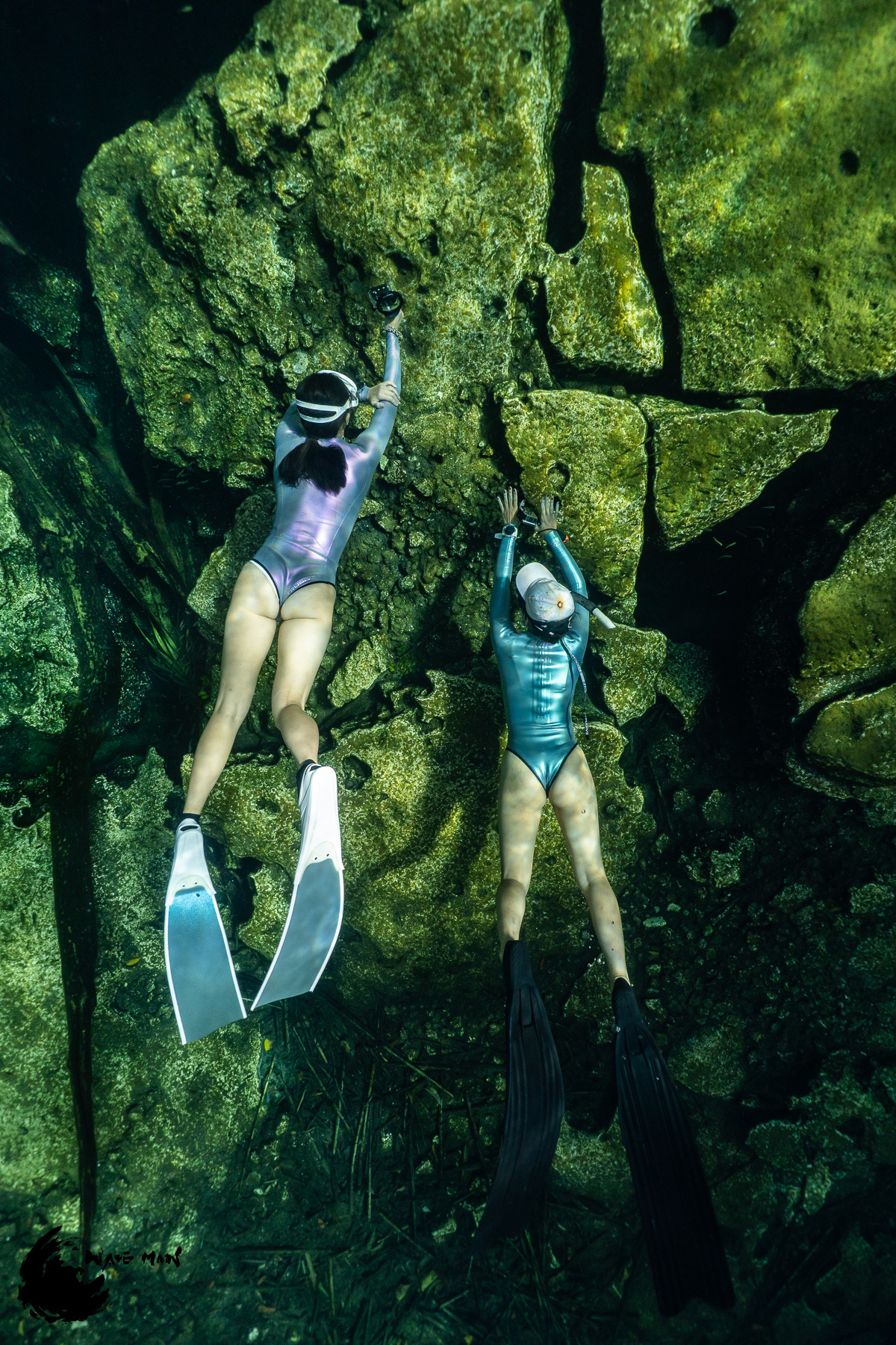 TRUDIVE【星雲系列】黑潮高領後拉鍊/海妖前拉鍊半身防寒衣