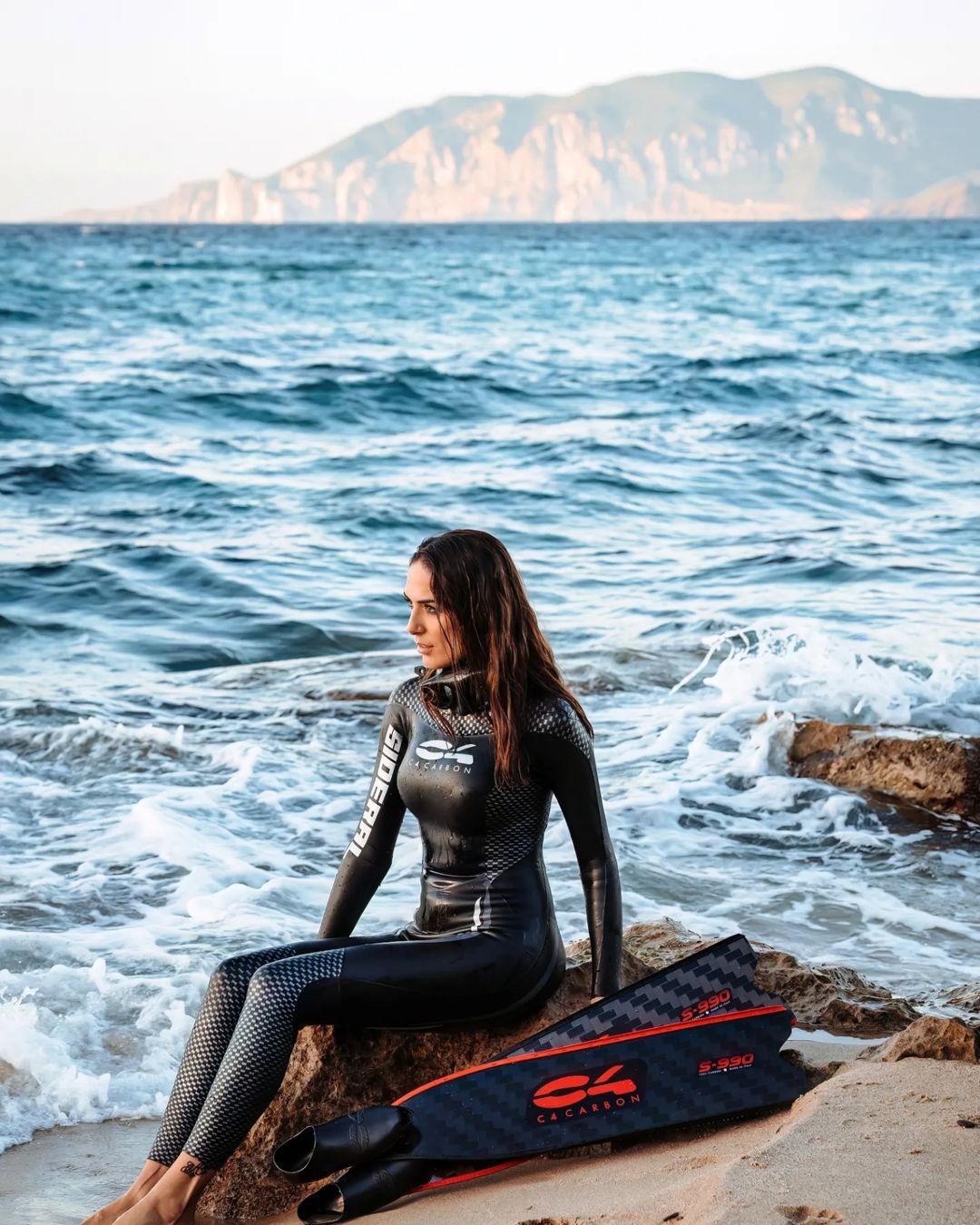 C4 Sideral 女款連身防寒衣